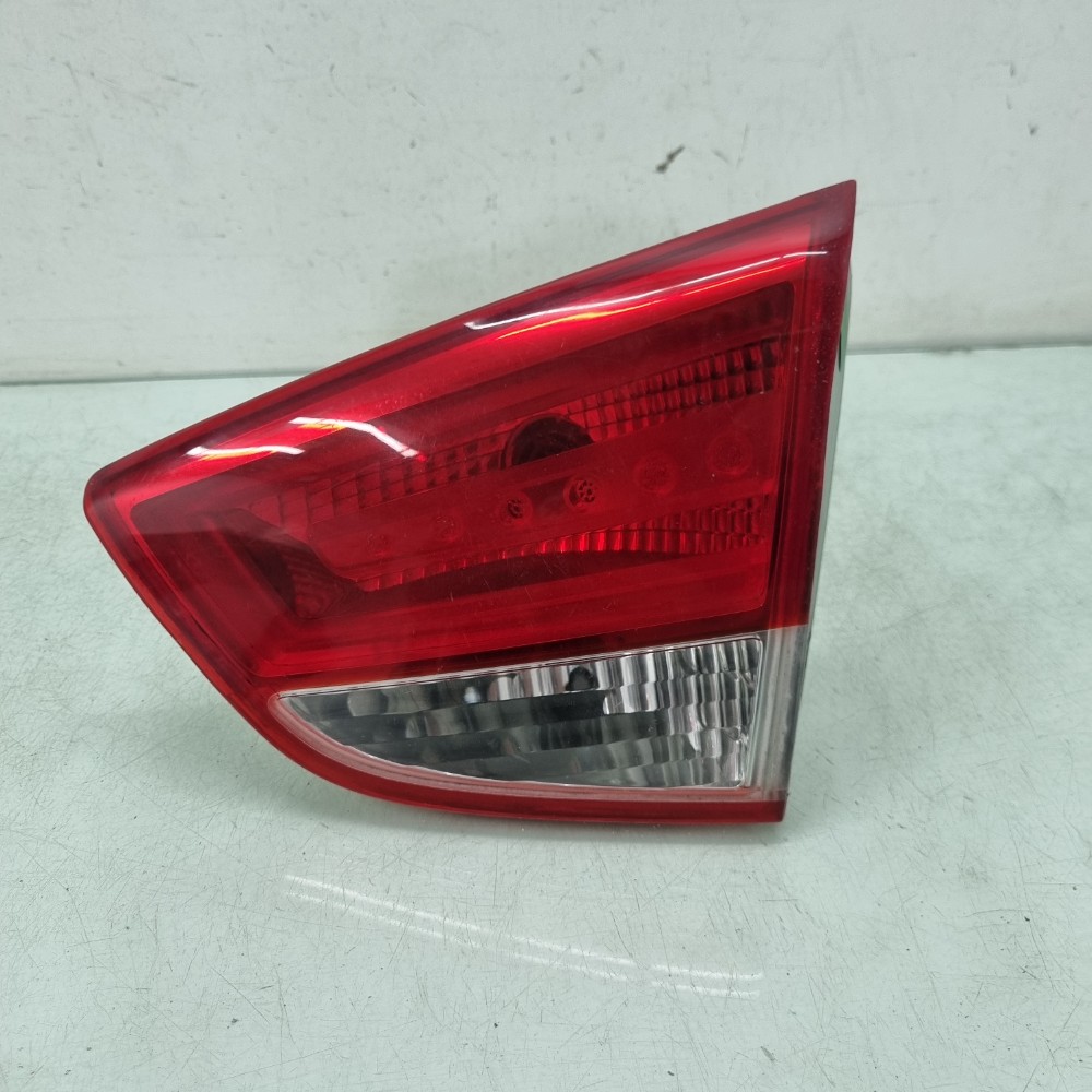 Lanterna Tampa Direita Hyundai Ix35 2009 2010 2011 À 2016 Direito/passageiro