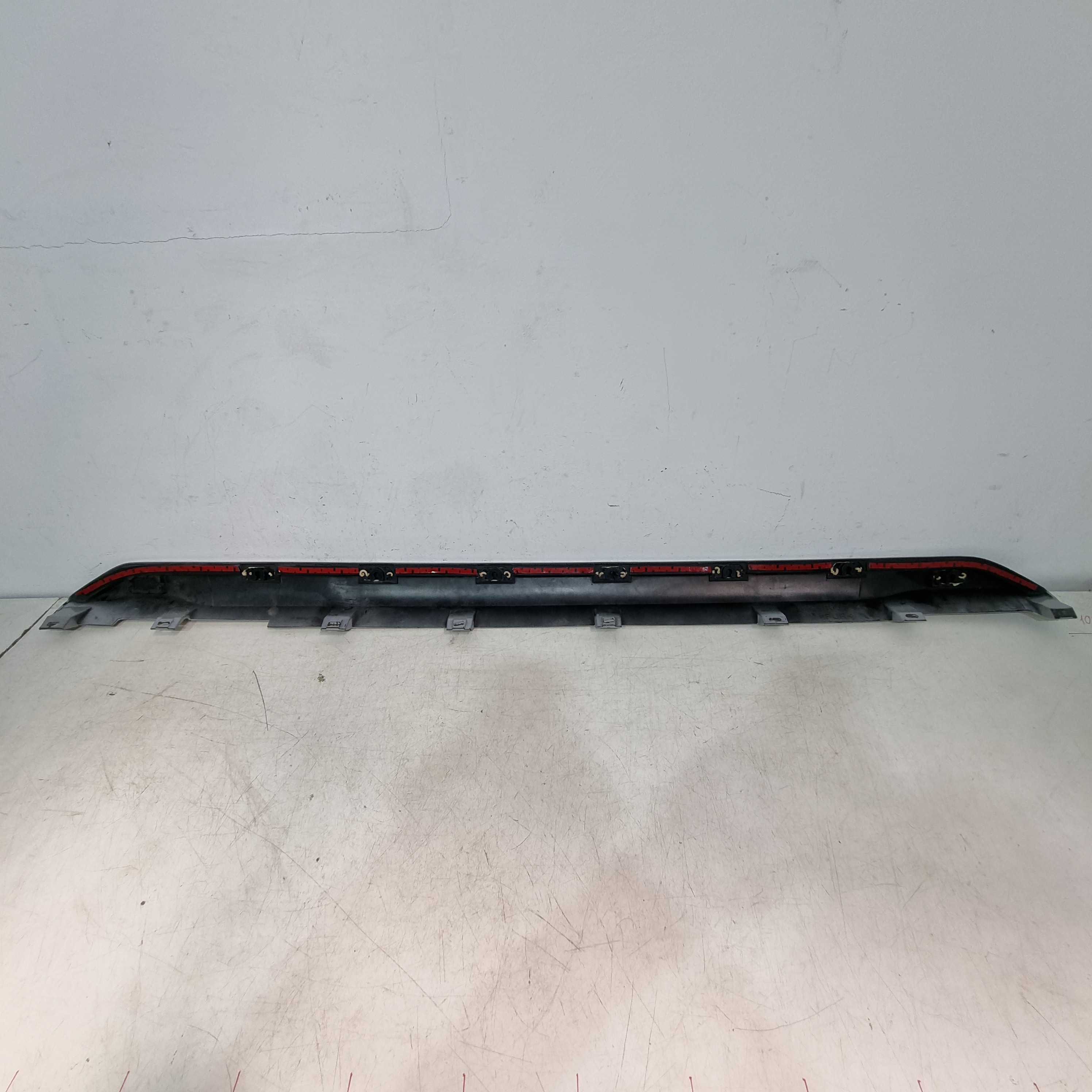 Spoiler Lateral Do Lado Esquerdo Nissan Kicks 2017/2021 Prata 5