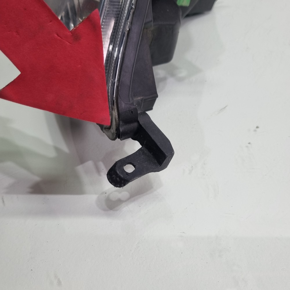 Farol Dianteiro Direito Mascara Negra Toyota Etios 2017/2020 Direito/passageiro 4