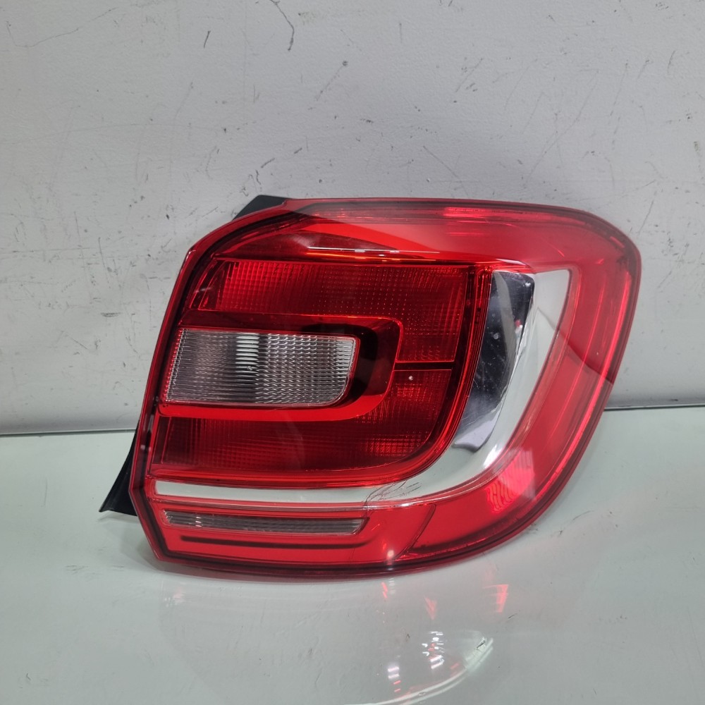 Lanterna Do Lado Direito Renault Sandero Modelos 2016/2019 Direito/passageiro 1