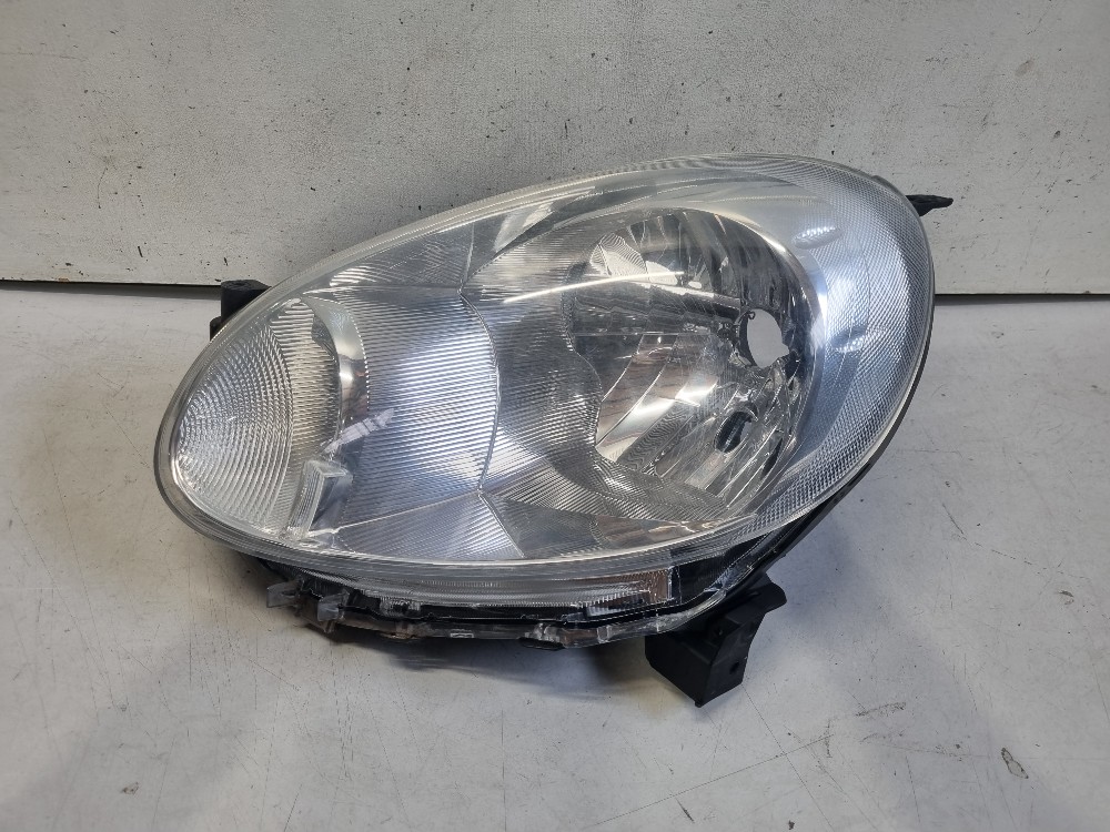 Farol Esquerdo Nissan March 2013 A 2016 Recuperado Seminovo. 1
