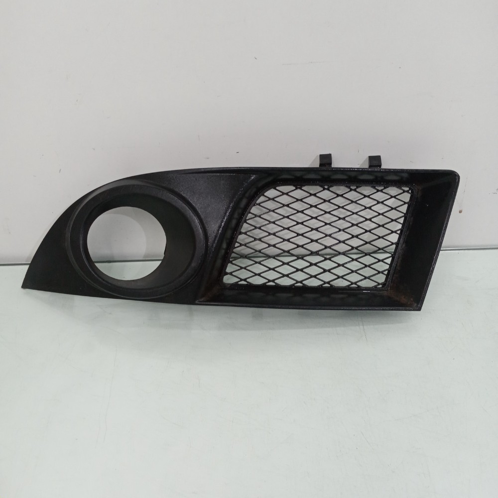 Moldura Esquerda Do Cibié Fiat Doblo 2010 À 2016 Recuperado 1