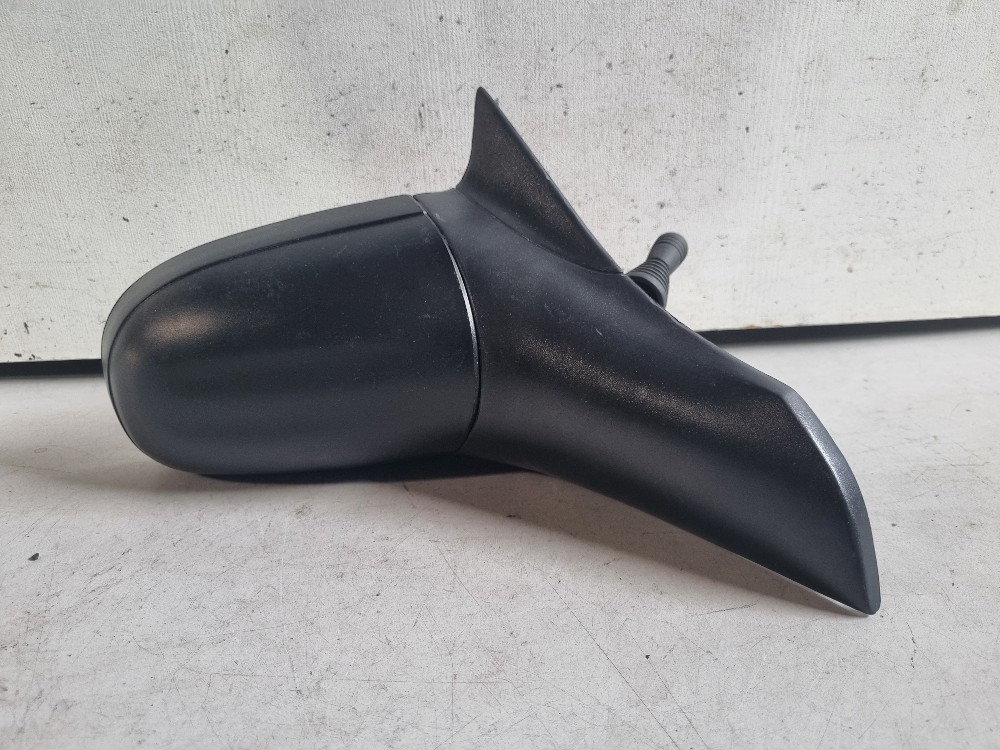 Retrovisor Dir. Manual Chevrolet Corsa 1998/2007 Semi-novo 3