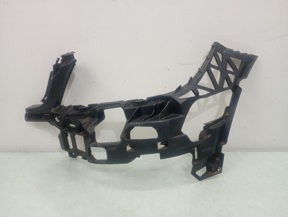Guia Do Farol Esquerdo Mercedes C200 C180 2014/2018 Usado 1