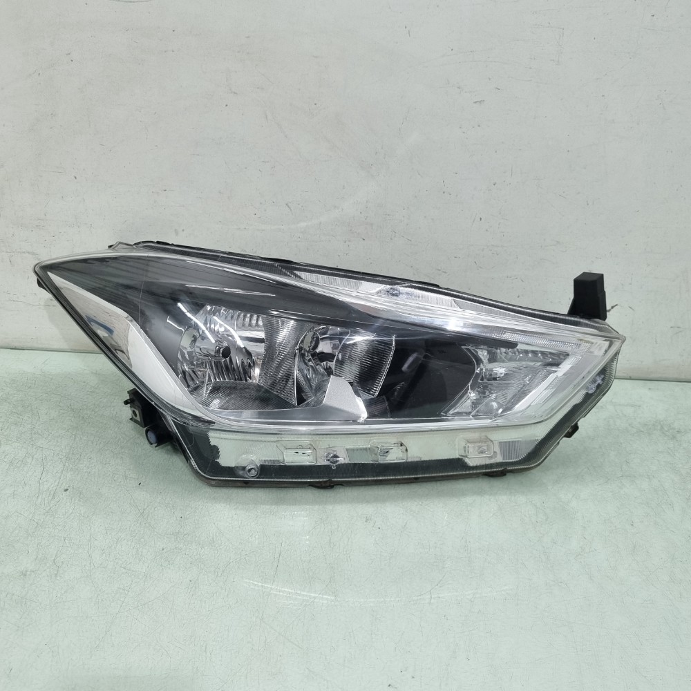 Farol Direito Sem Led Nissan Kicks 2017/2022 Recuperado Direito/passageiro