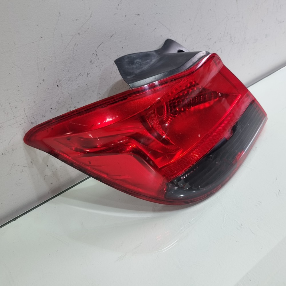 Lanterna Fumê Do Lado Esquerdo Chevrolet Onix 2013/2017 Esquerdo/motorista 2