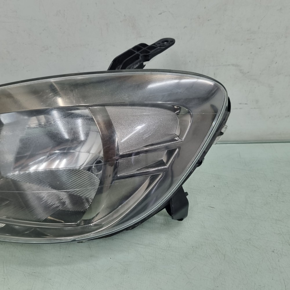 Farol Esquerdo Fumê Chevrolet Celta 2010 2011 2012 2013 Esquerdo/motorista 3