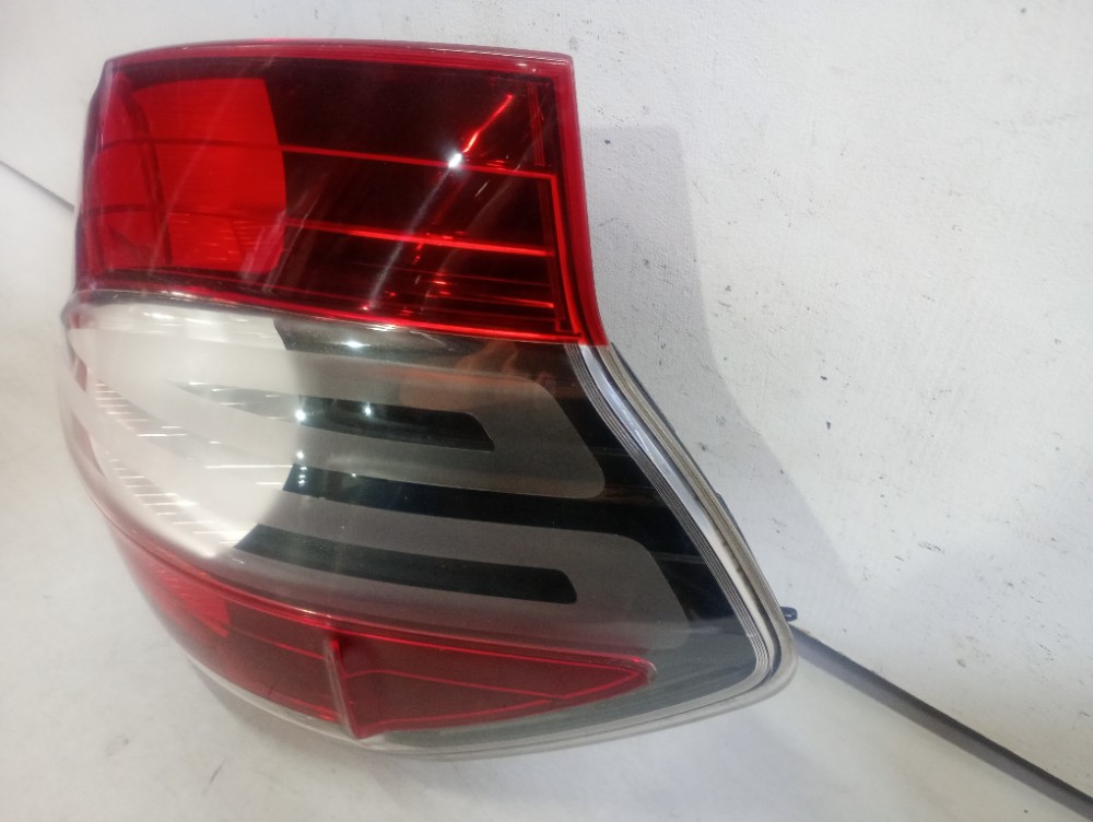 Lanterna Traseira Direita Fiat Mobi 2017/2021 Recondicionado Direito/passageiro Vermelha 2