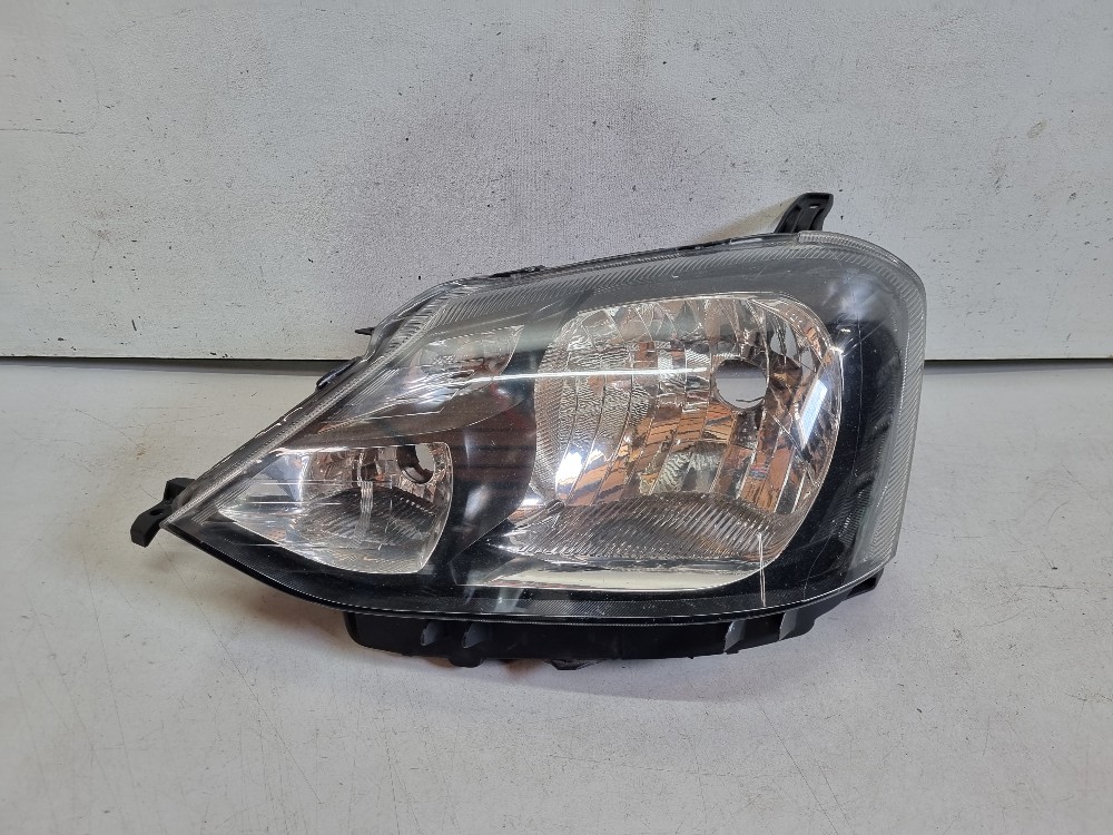 Farol Esq. Máscara Negra Toyota Etios 2016/2019 Recuperado. Esquerdo/motorista 1