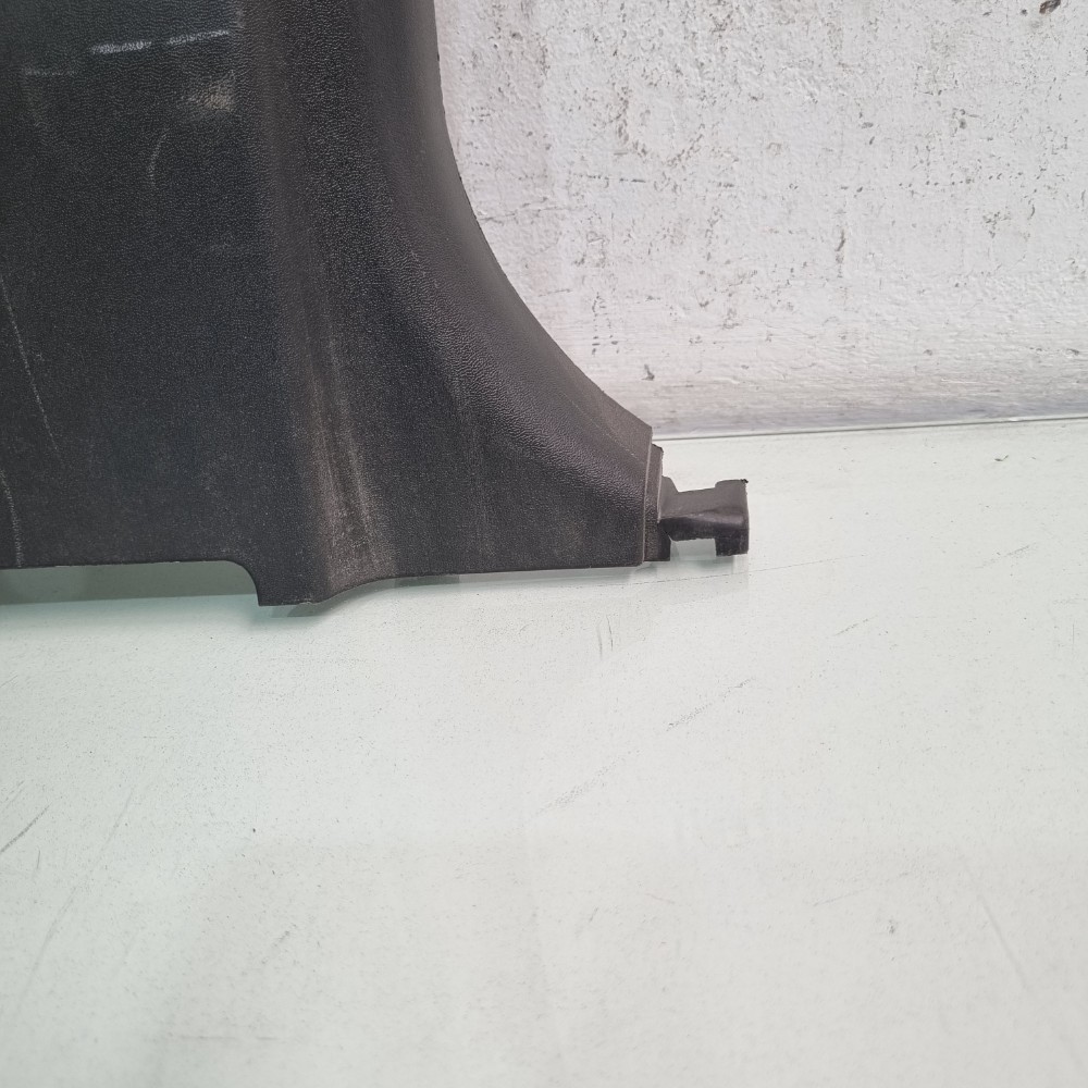 Acabamento Coluna Central Direita Nissan Frontier 2013/2016 2