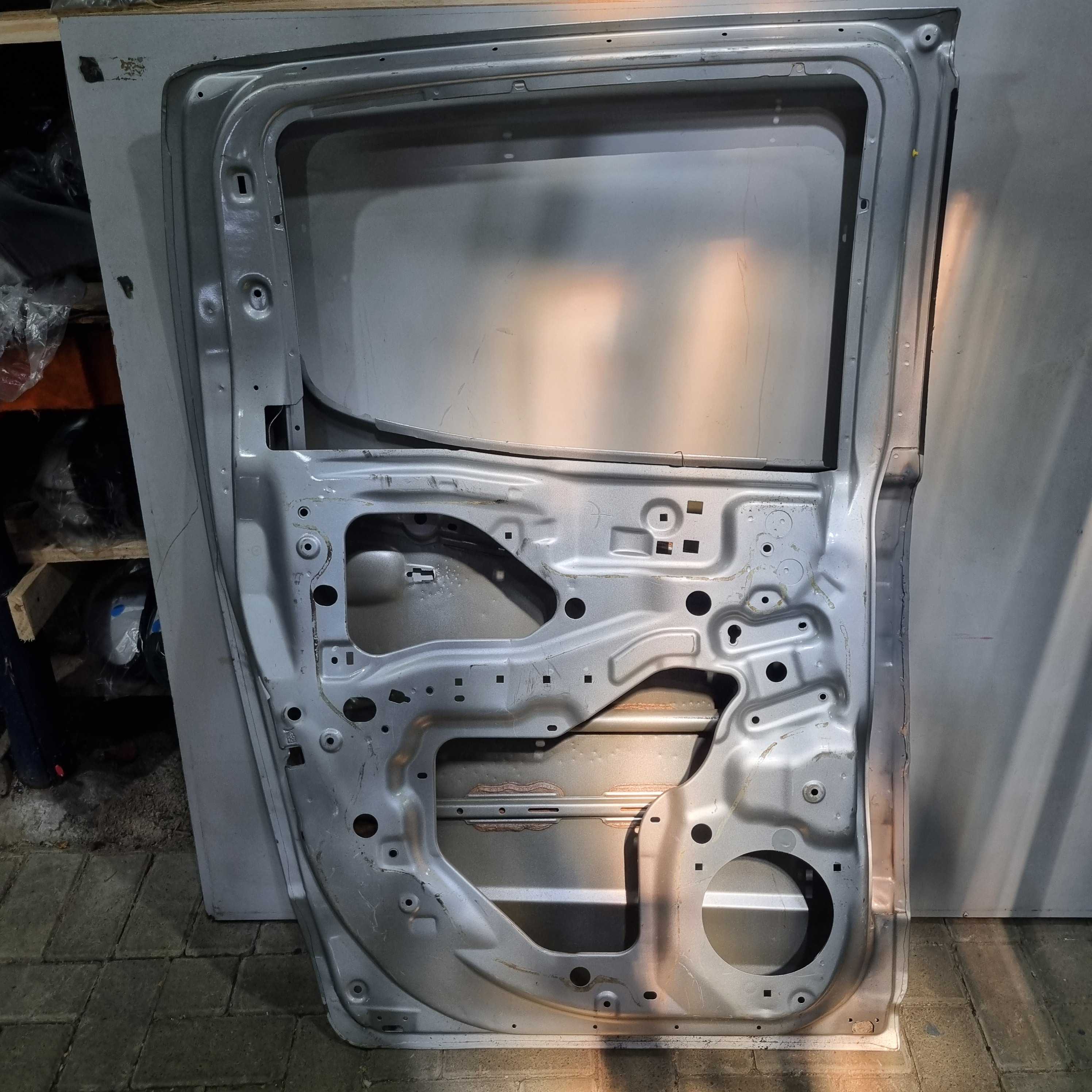 Porta traseira lado esquerdo recuperada s10 13/22 4
