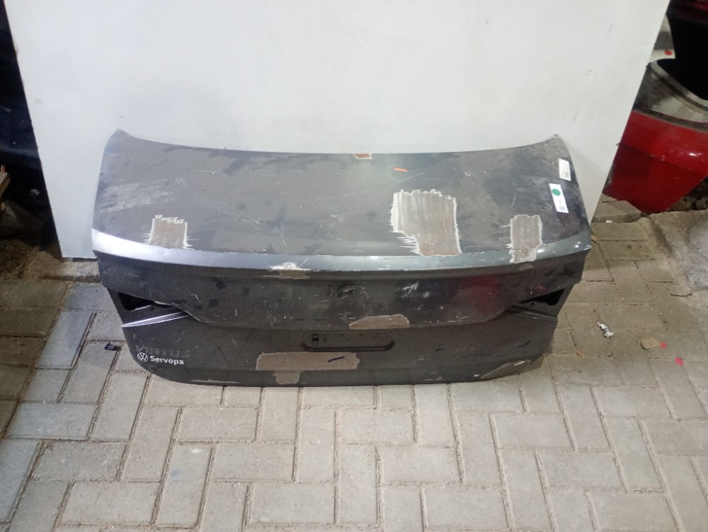 Tampa traseira Volkswagen virtus 17/22 1