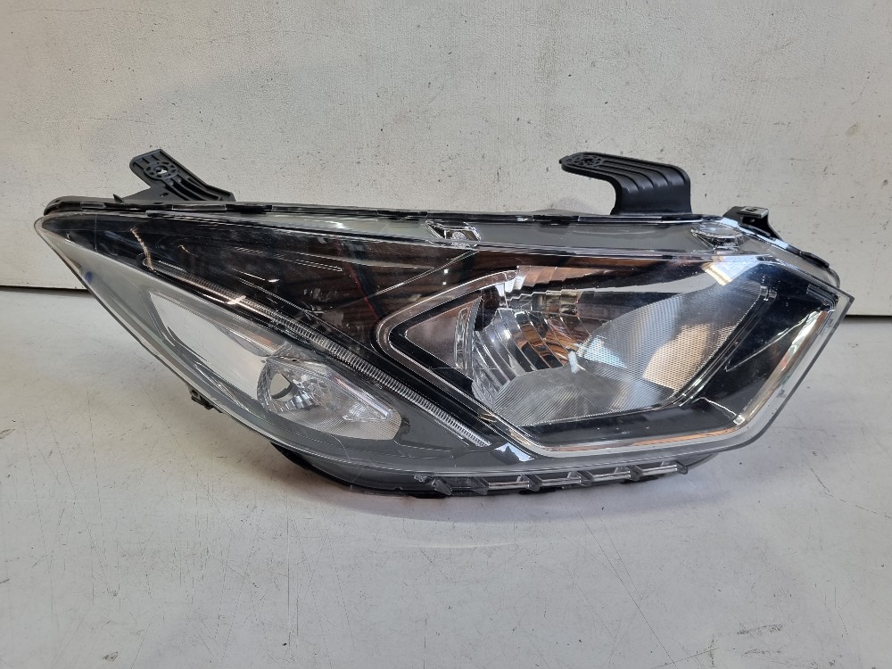 Farol Direito Com  Led Chevrolet Onix 2017 / 2019 Recuperado 1