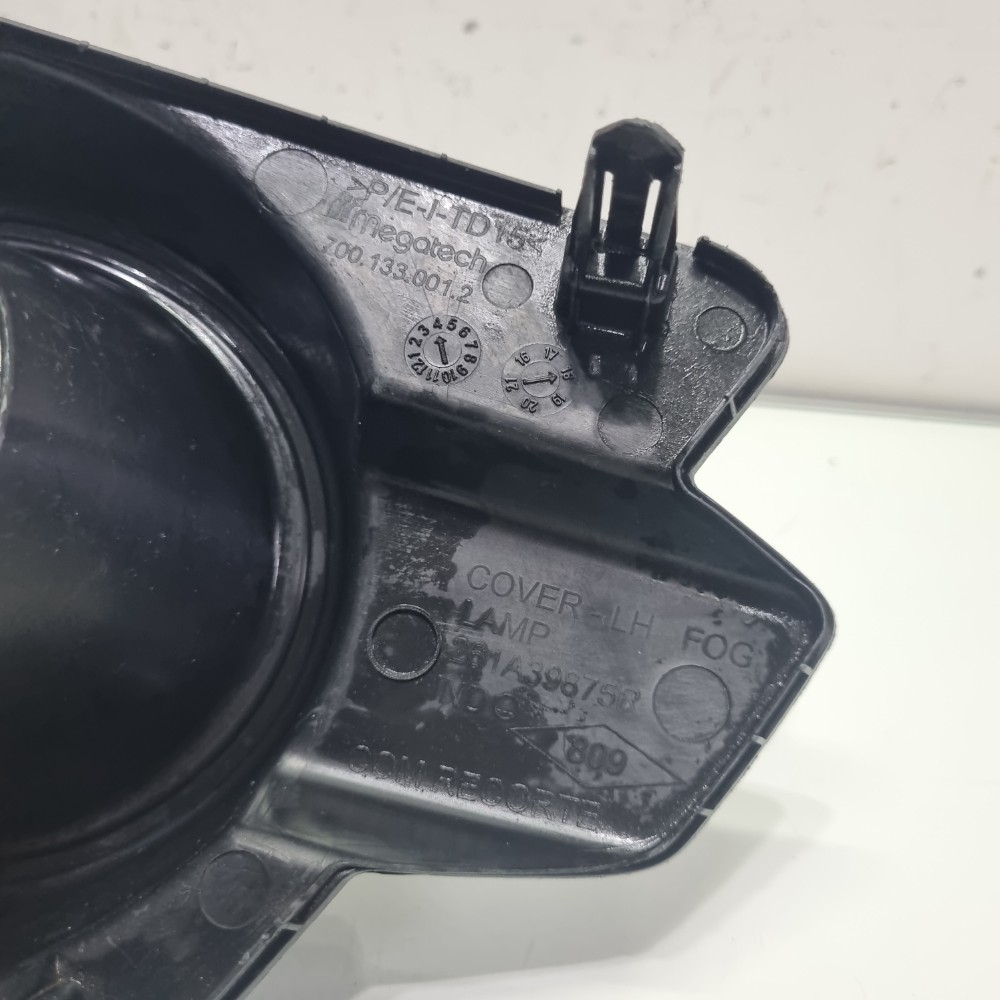 Moldura Do Farol De Milha Esquerdo Kwid 2017/2021 Original 6