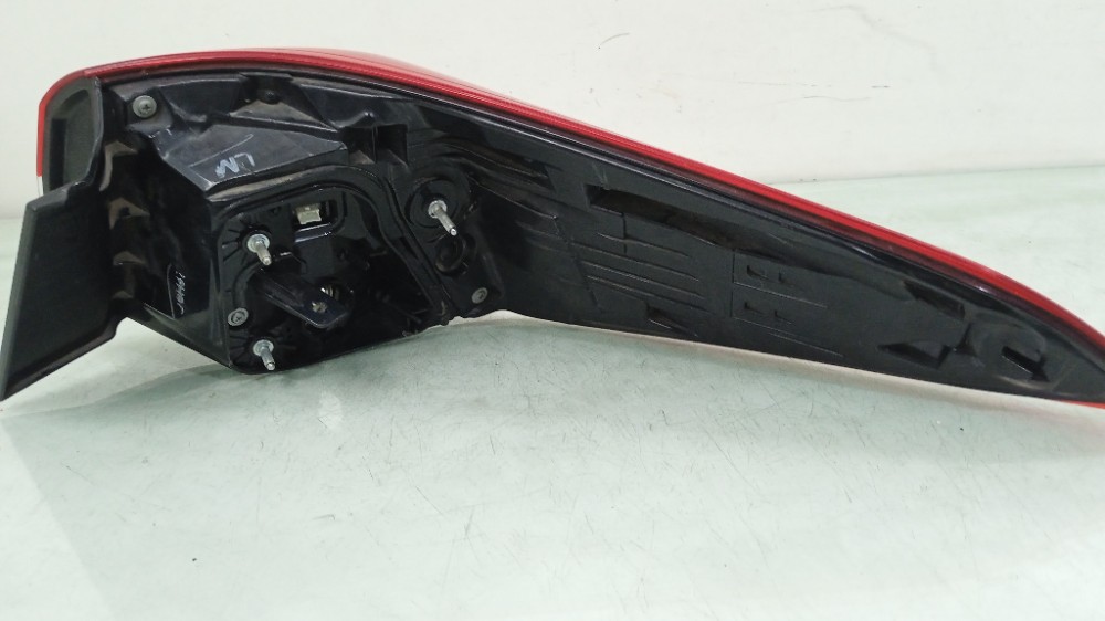 Lanterna Esquerda Com Led Toyota Yaris Sedan 2022/2024 2