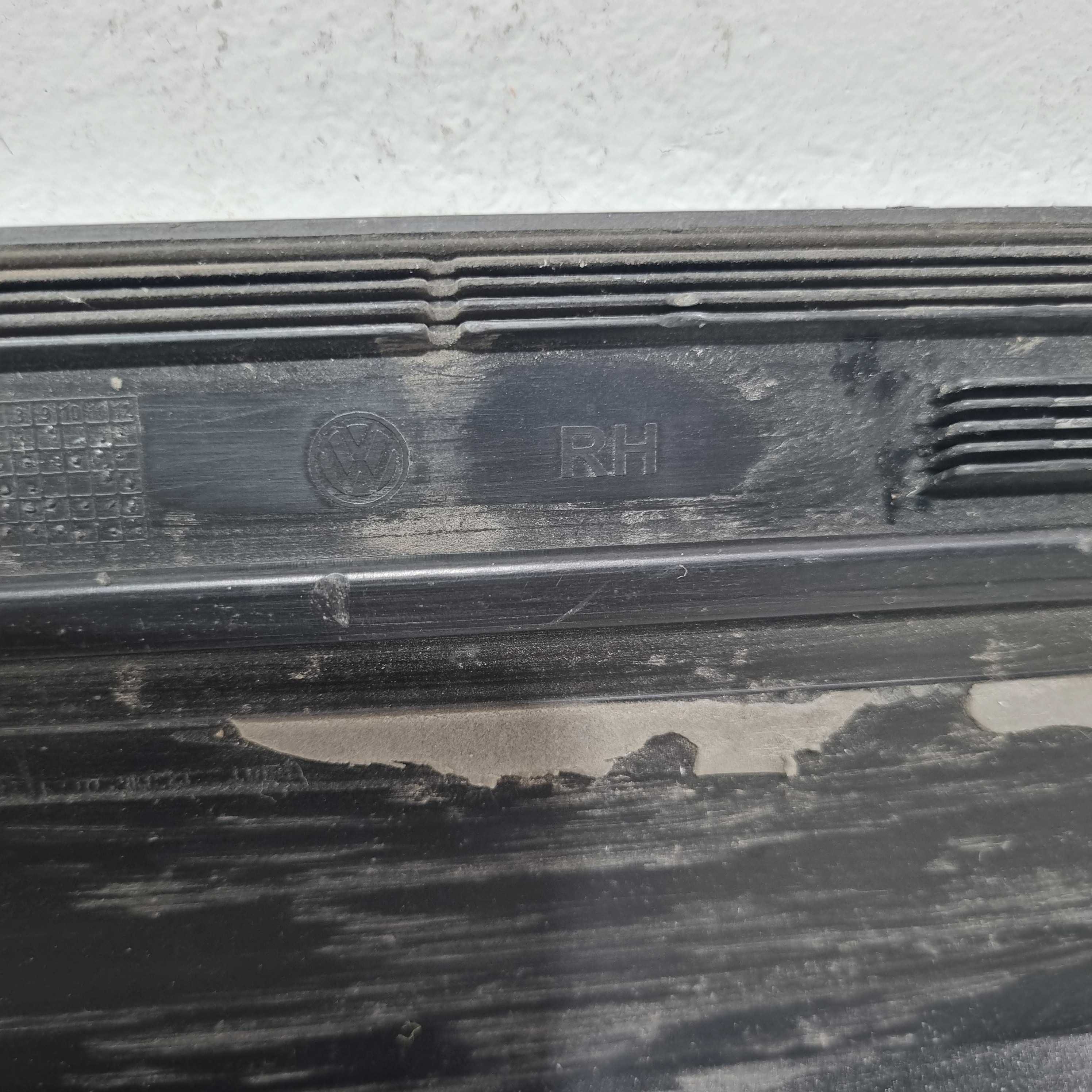 Friso Porta Dianteira Direita Volkswagen Fox 2015/2021 3