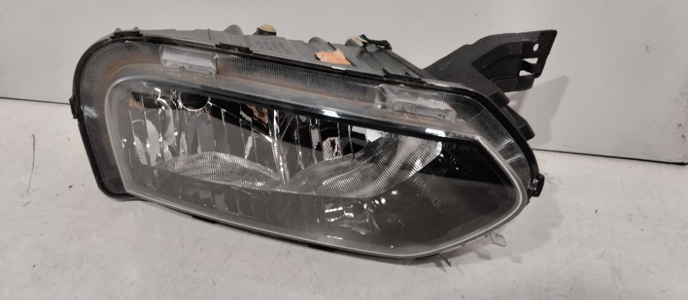 Farol Inferior Direito Kwid 2022 / 2024 Original. Direito/passageiro 4