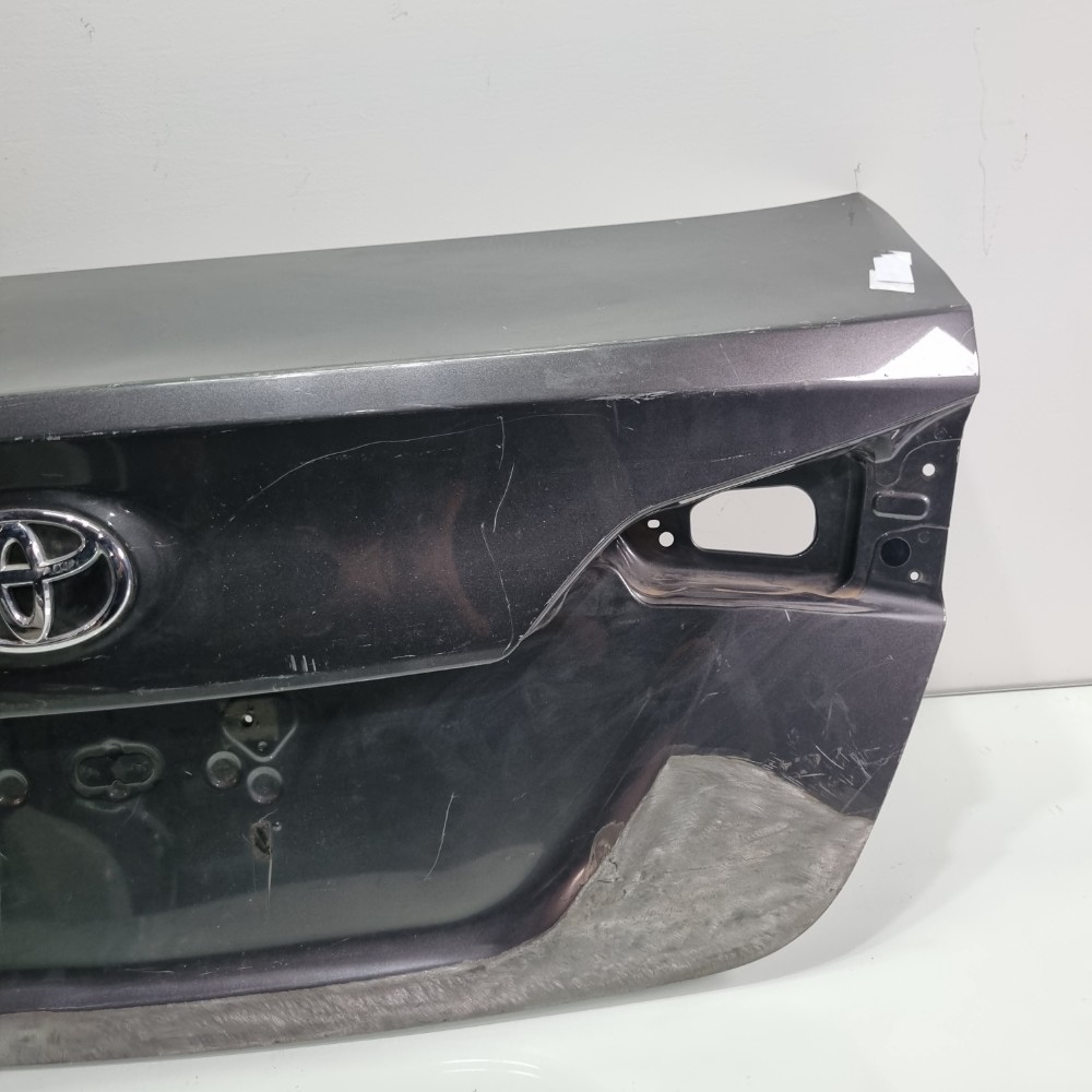 Tampa Traseira Toyota Yaris Sedan Modelos 2017/2024 2