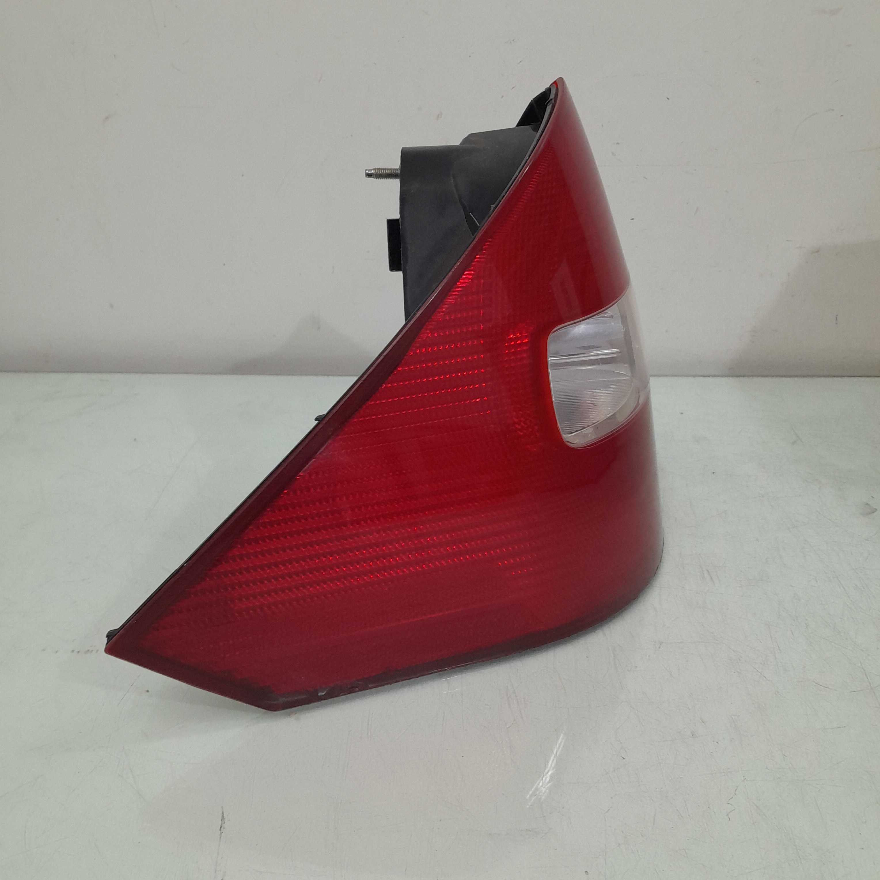 Lanterna Esquerda Ford Fiesta Sedan Recuperada 2005/10 2