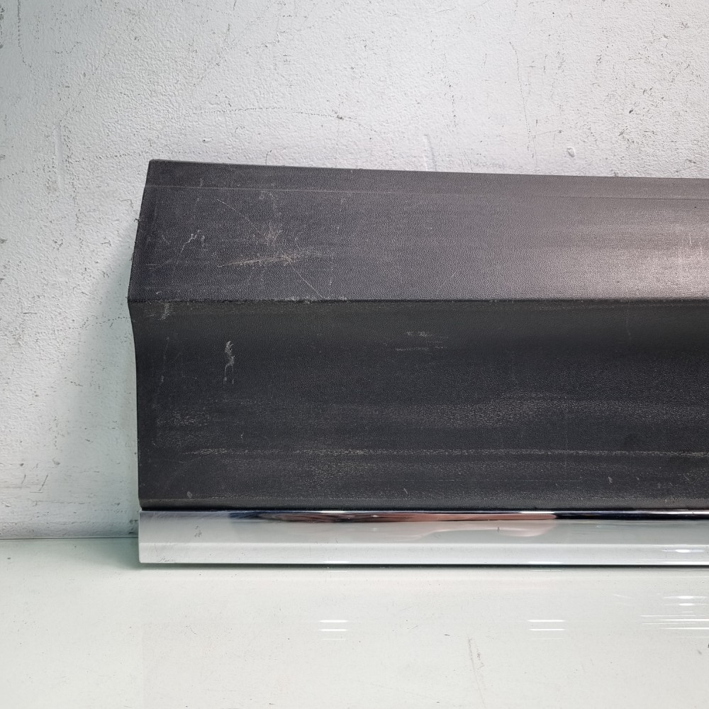 Friso Porta Dianteira Esquerda Volkswagen Tiguan 2018/2021 Preto 2
