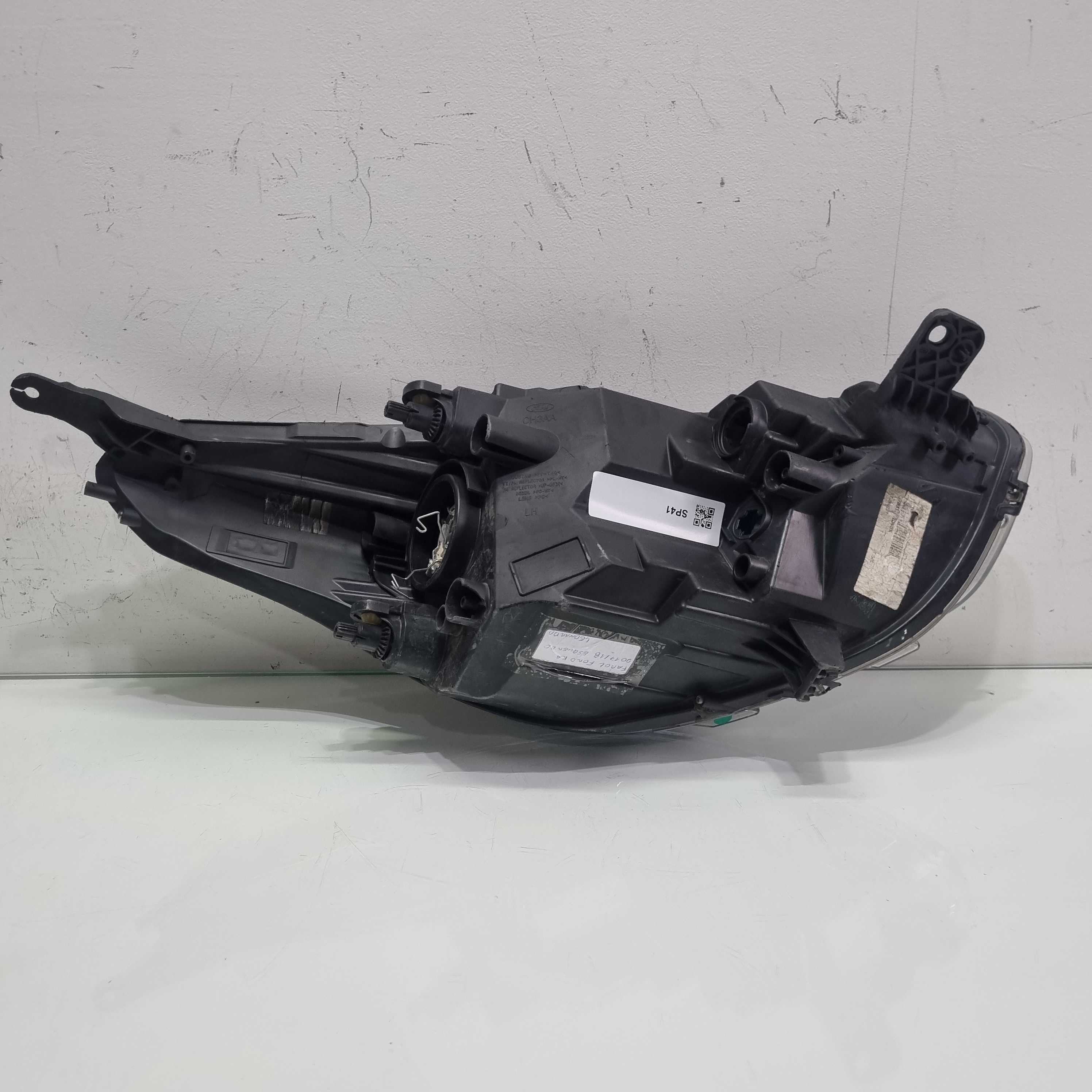 Farol lado esquerdo Ford Ka mascara negra 2018/2022 4