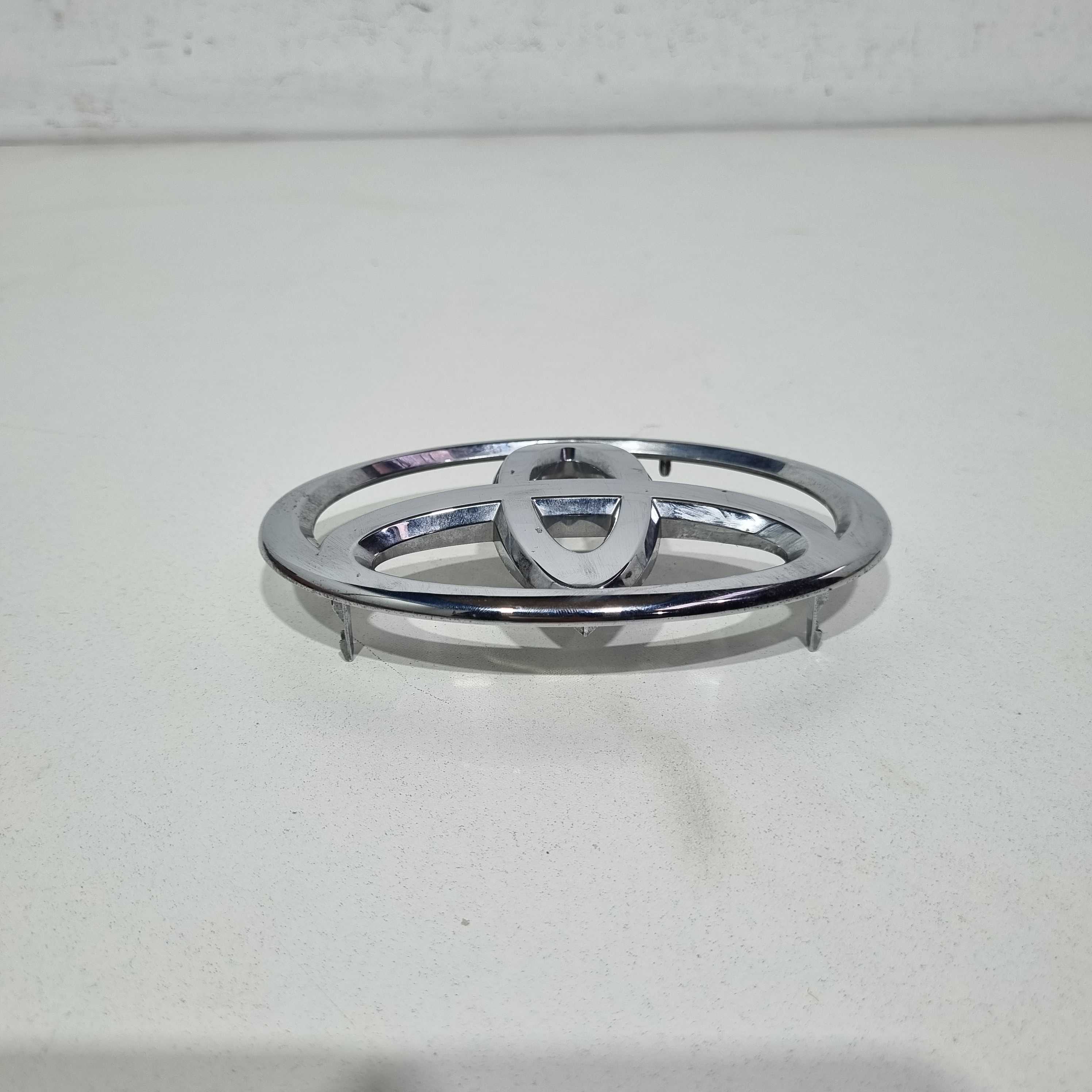 Emblema Da Grade Dianteira Toyota Corolla Modelos 2015/2017 Cromado 3
