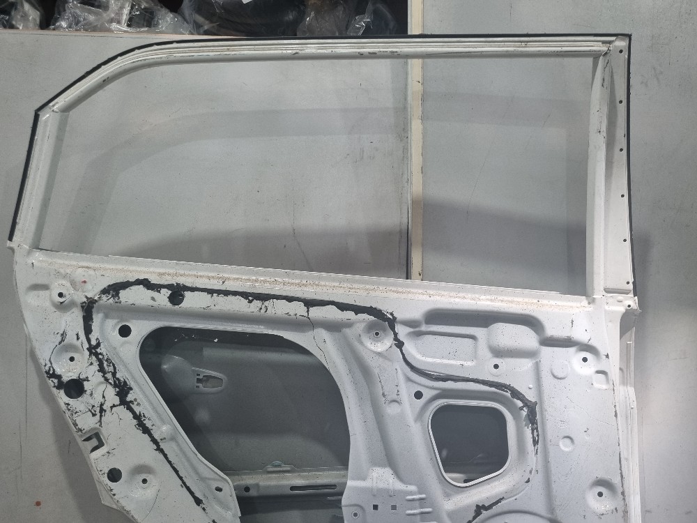 Porta traseira esquerda Hyundai Creta 2017/2022 recuperada 5