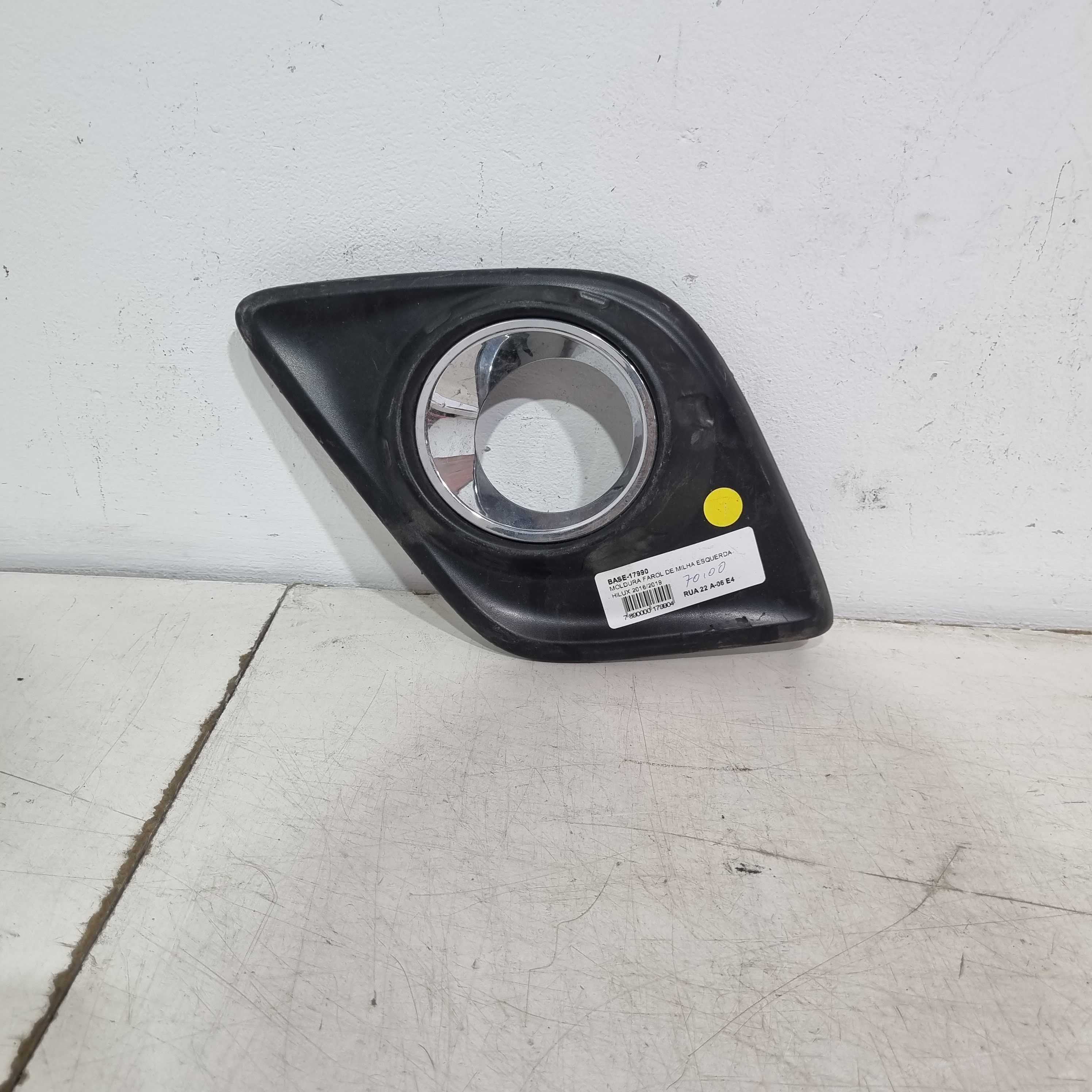 Moldura Farol De Milha Esquerda Toyota Hilux 2016/2019 Esquerdo 4
