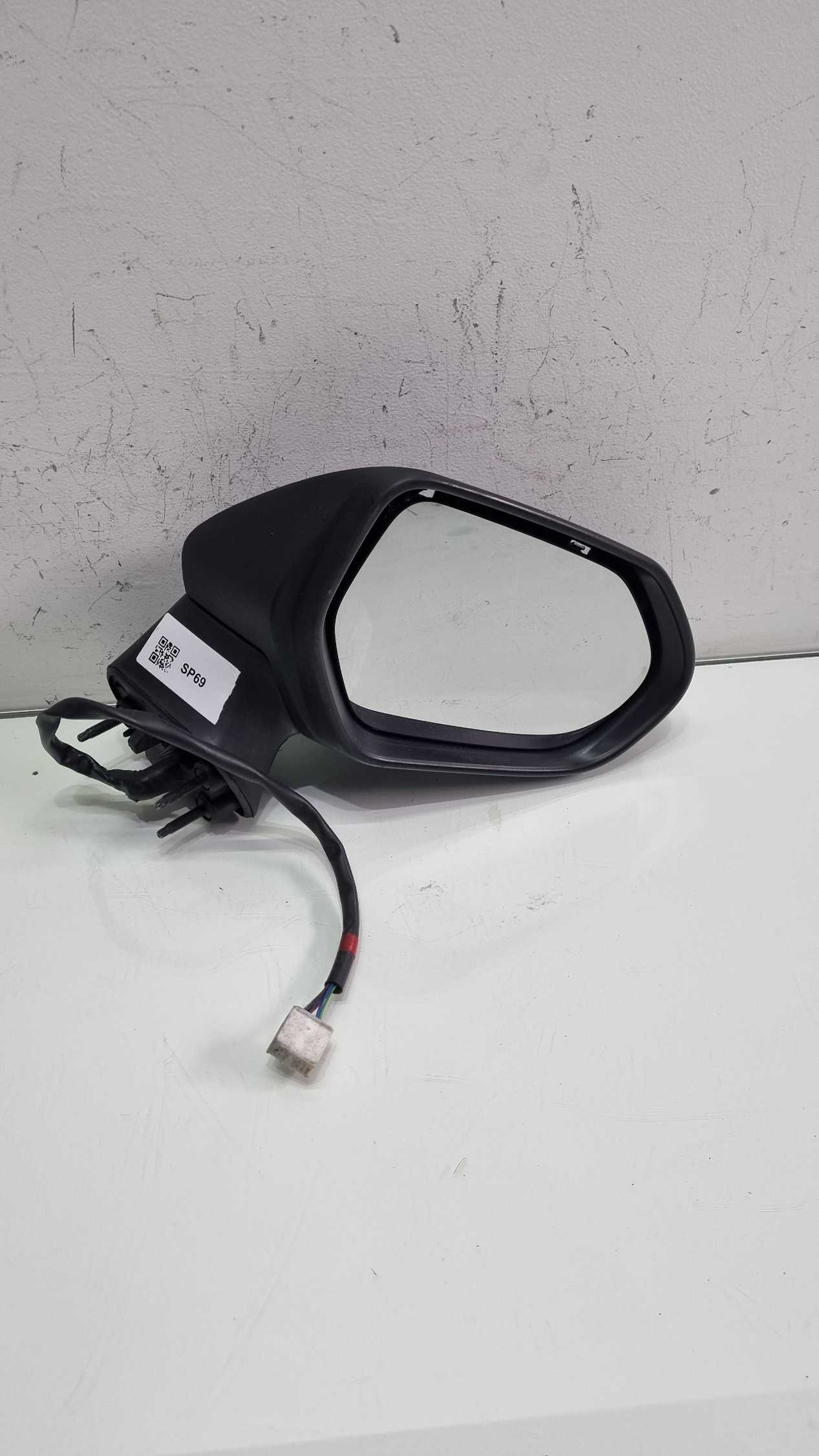 Retrovisor direito Toyota Corolla Elétrico/Led 2020/2025 1