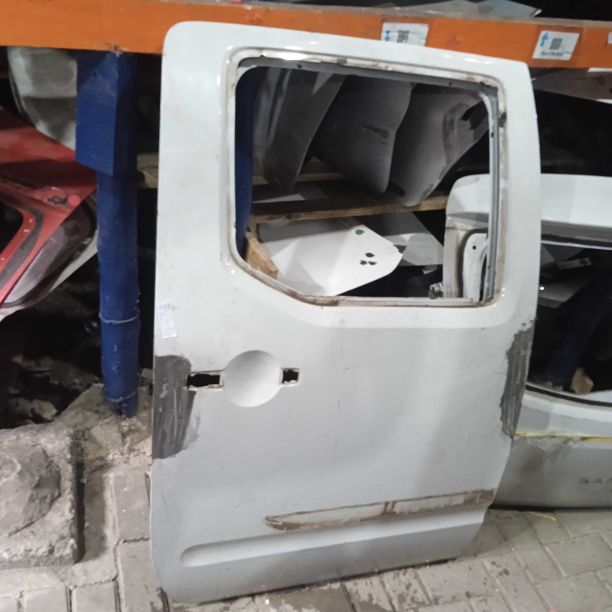 Porta traseira lado direito Frontier 2008 a 2016 1