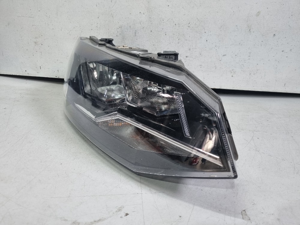 Farol Direito  Friso Cromado  Vw Polo  2017/2021 Recuperado. 3