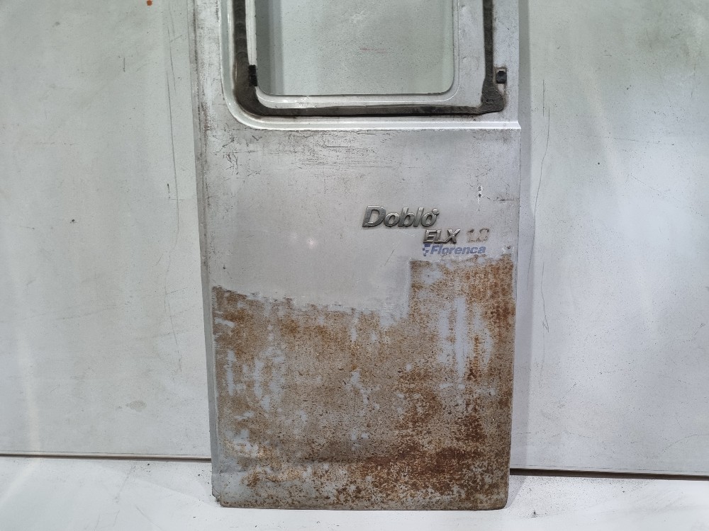 Porta Traseira Direita Fiat Doblo 2005/2013 Recuperada Ori 2