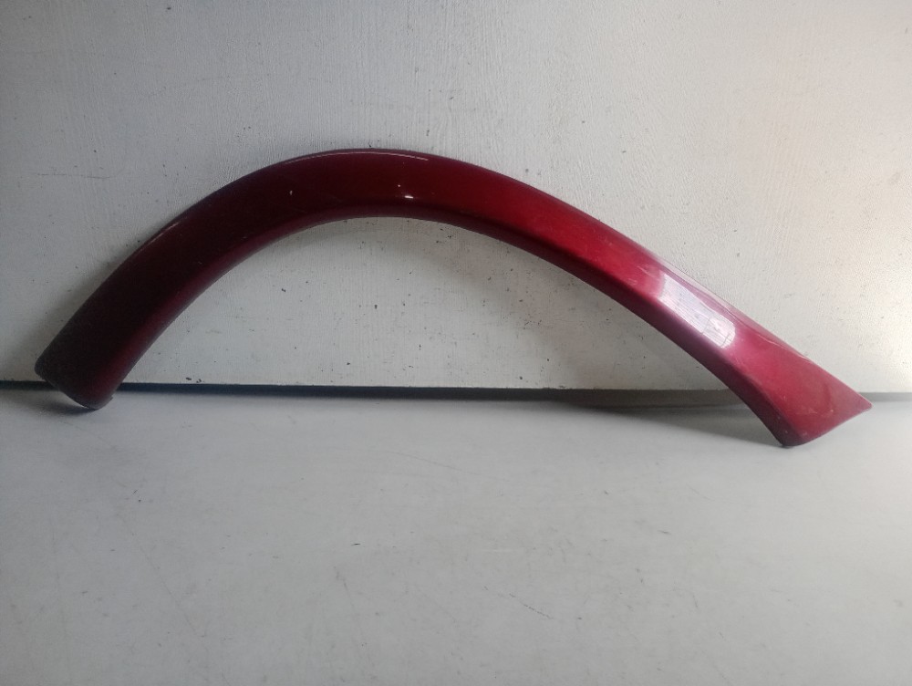 Moldura Traseira Esquerdo Chevrolet Corsa Sedan 1999/2008