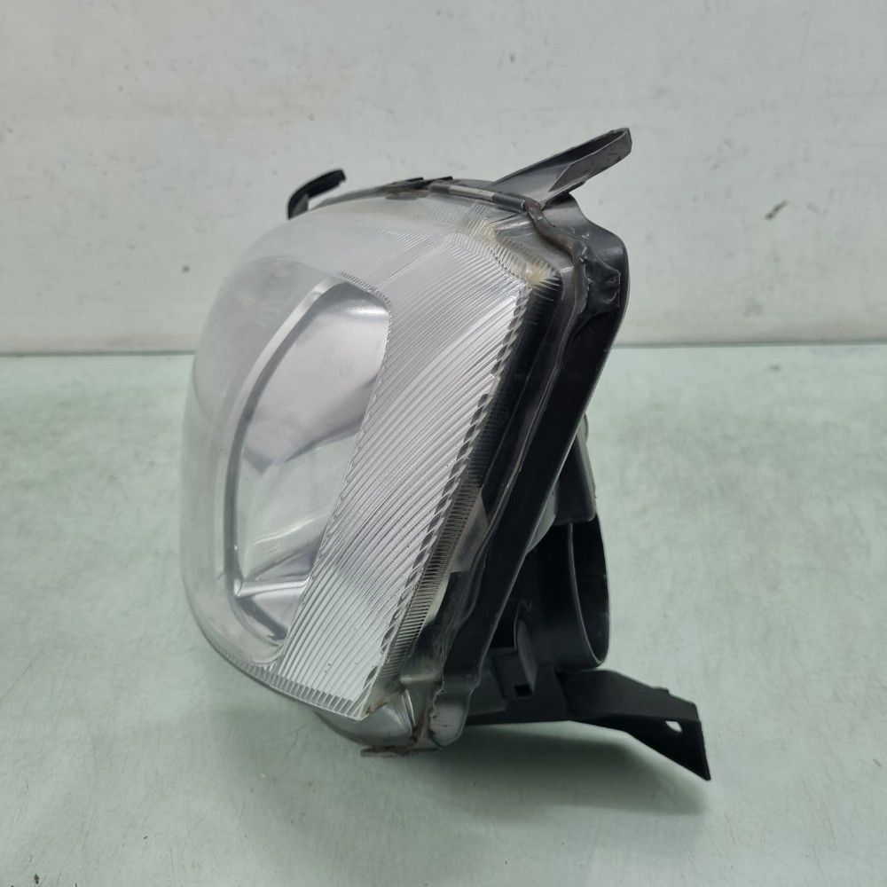 Farol Lado Esquerdo Chevrolet Montana Modelos 2004/2012 Esquerdo/motorista 3