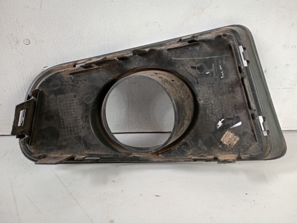 Moldura Farol De Milha Esquerdo Renault Sandero 2012/2014 Esquerdo 3