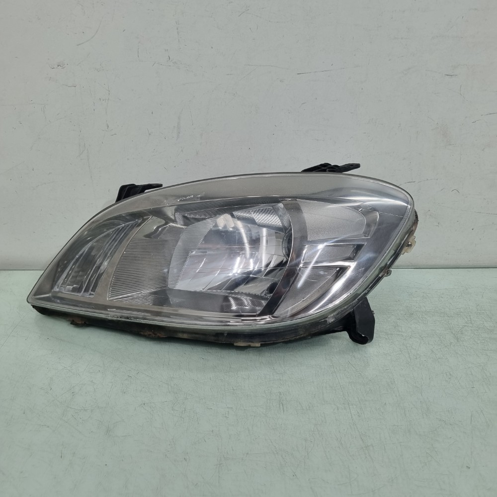 Farol Esquerdo Fumê Chevrolet Celta 2011/2013 Esquerdo/motorista 2