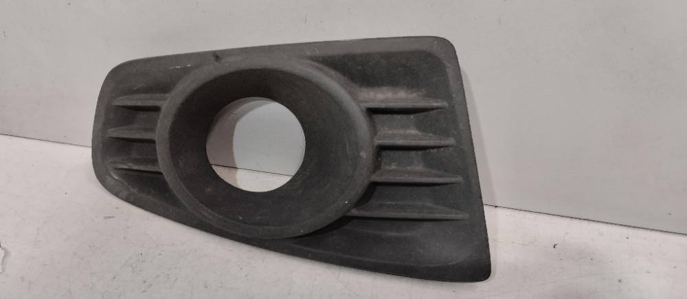 Moldura Farol De Milha Direito Sandero 2008/2010 Recuperado Direito 2
