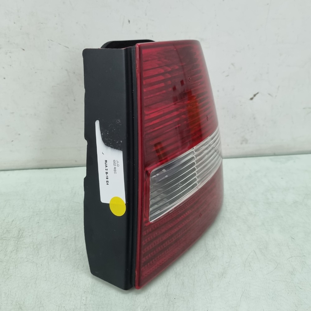 Lanterna Direita Volkswagen Polo Classic Modelos  2000/2004 Direito/passageiro 3