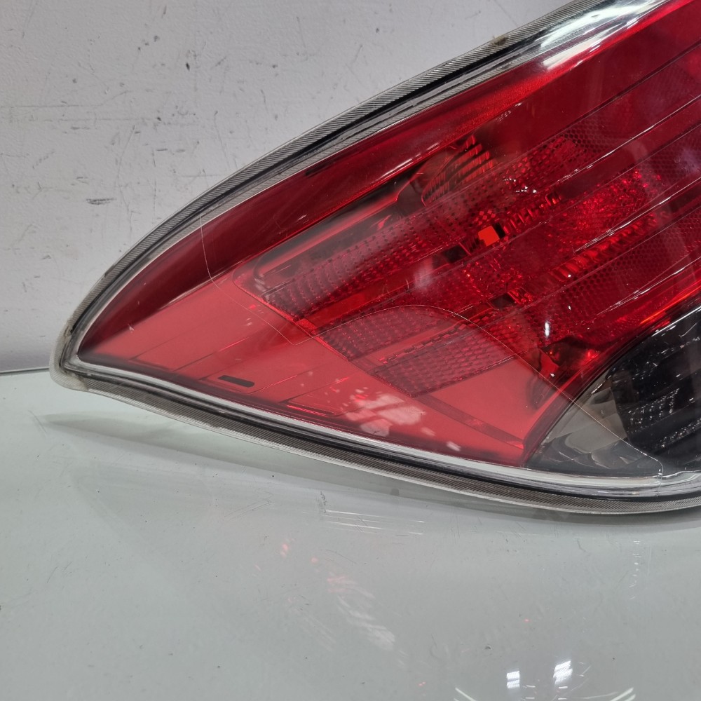 Lanterna Fumê Do Lado Esquerdo Chevrolet Prisma 2013/2015 Esquerdo/motorista 7