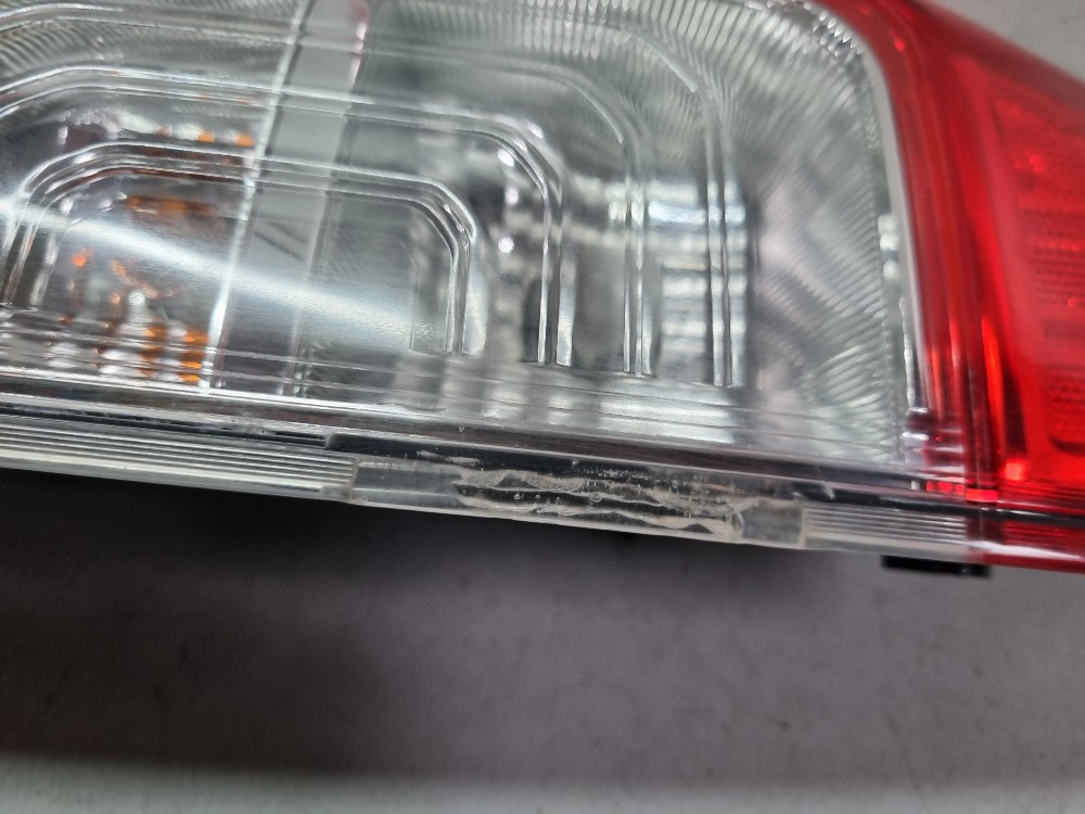 Lanterna Direita Nissan Frontier 2017/2022 Recuperada Direito/passageiro 5