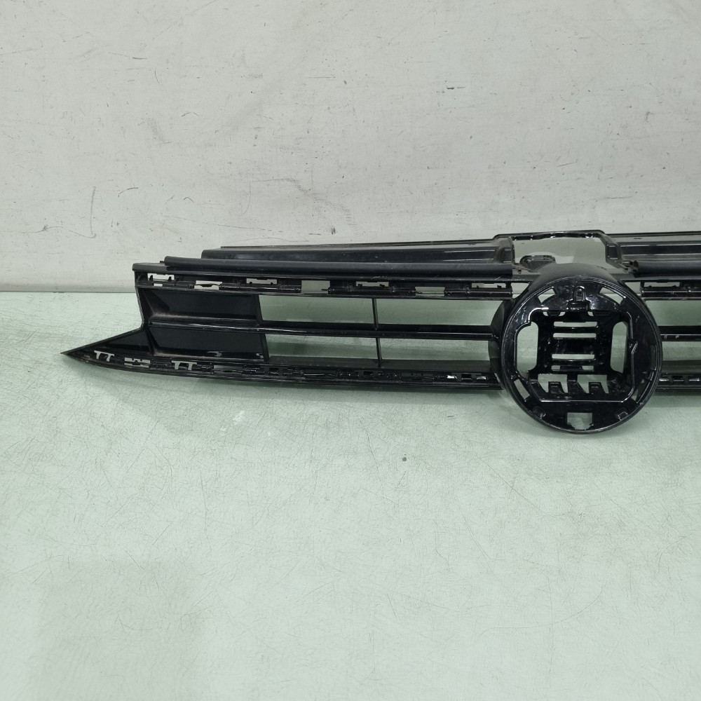 Grade Dianteira Superior Vw Virtus 2023/2025 2