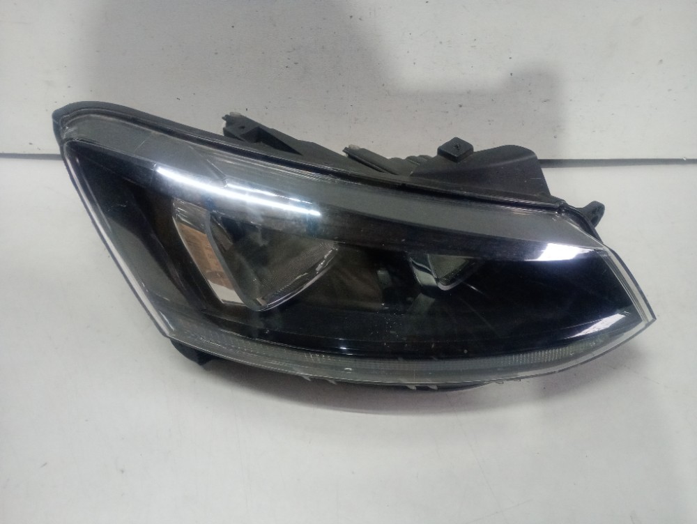 Farol Direito Volkswagen Crossfox 2015 / 2021 Recuperado 2