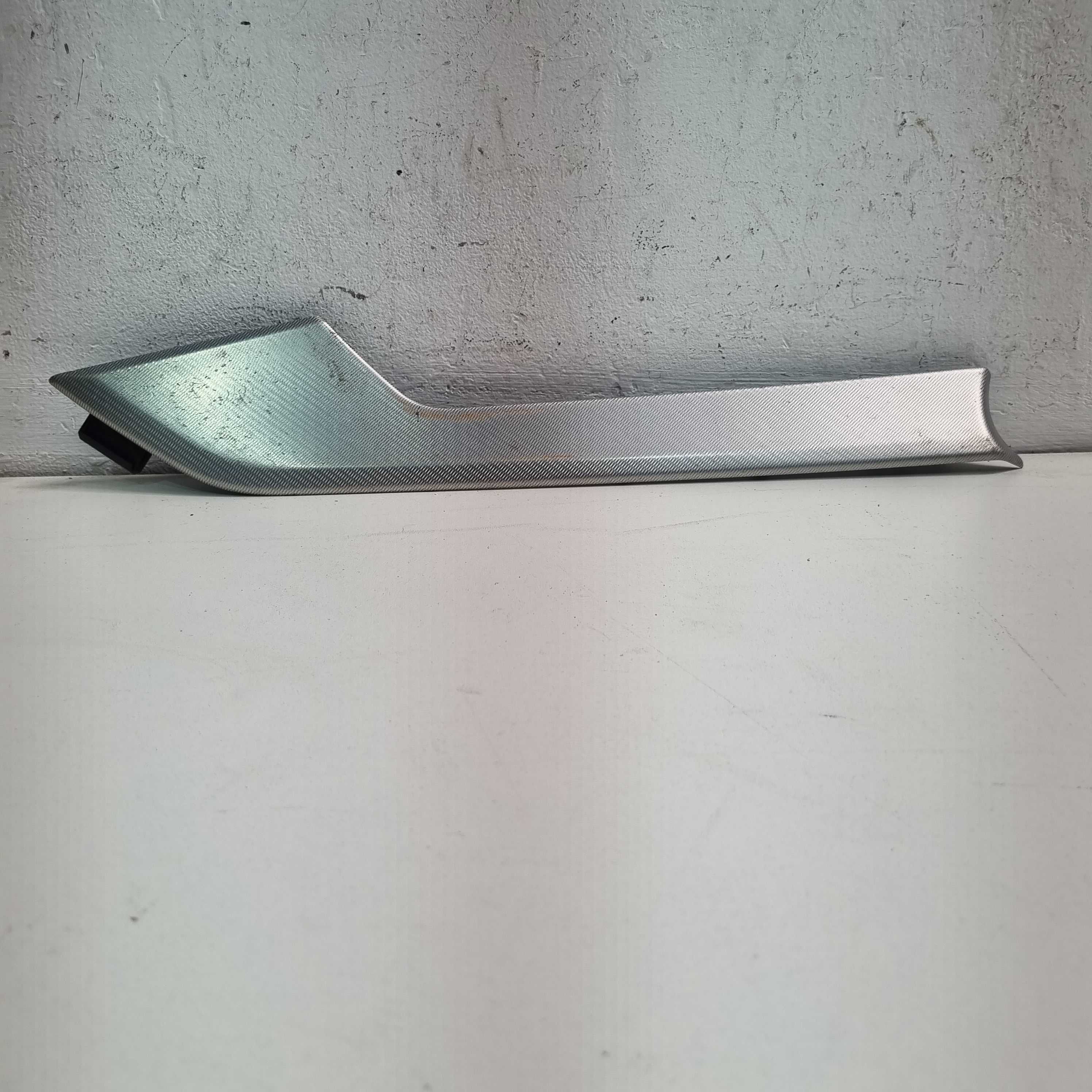 Friso Do Forro De Porta Dianteiro Esquerdo Audi A4 2013/2018 Prata