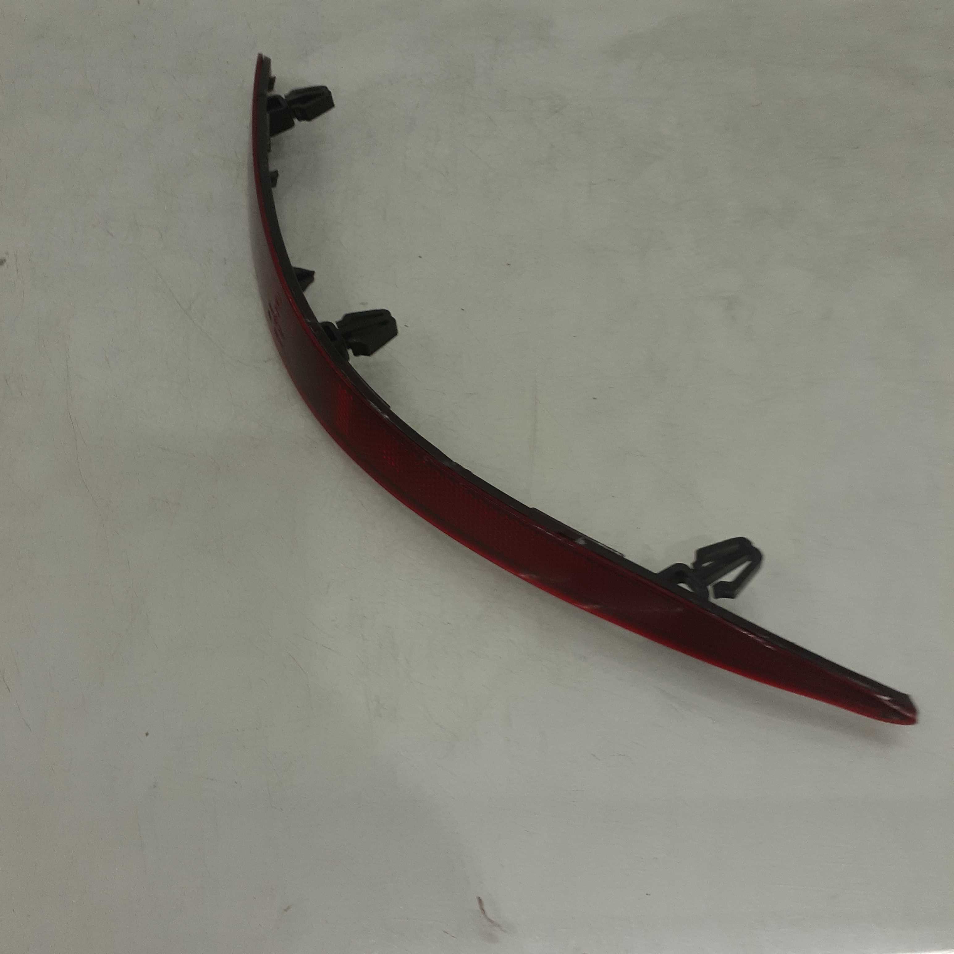 Refletor Dir. Parachoque Traseiro Audi Q3 2019/2023 Recup 2