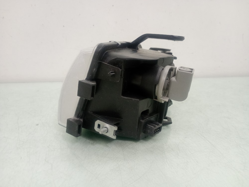 Farol Dianteiro Esquerdo Fiat Palio 1999/2002 Esquerdo/motorista 5