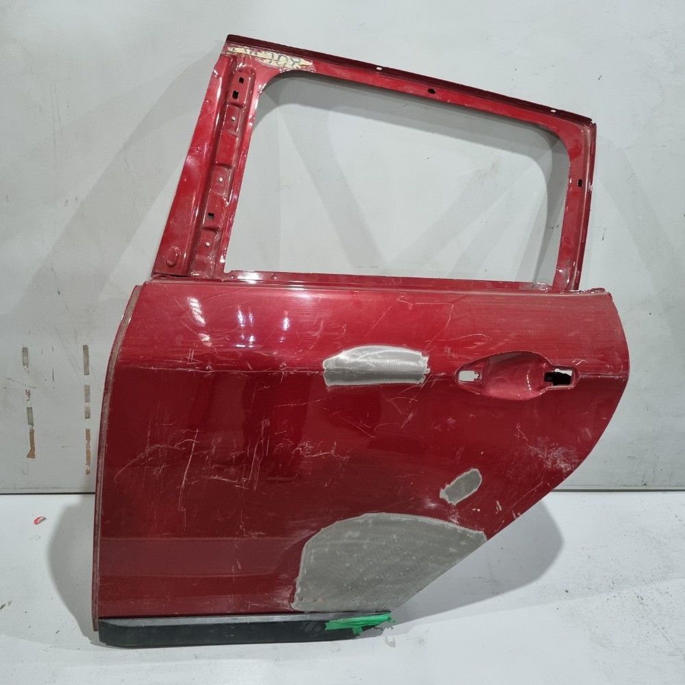 Porta Traseira Esquerda Peugeot 2008 2016 / 2022 Recuperada. Traseira