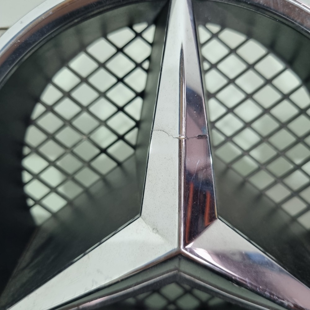 Grade Superior Frontal Mercedes Benz C180/c200 2008/2012 Prata 7
