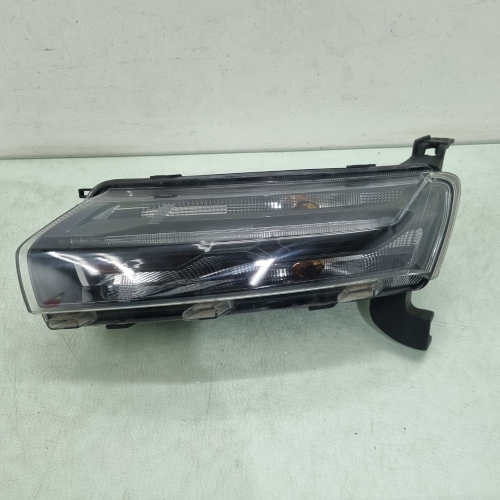 Farol Lado Esquerdo Superior Renault Kwid 2022 À 2025 1