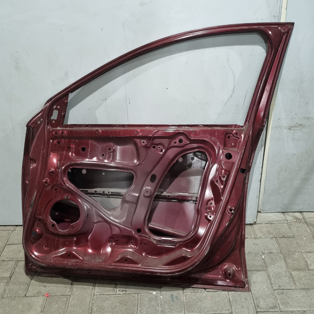 Porta Dianteira Do Lado Direito Honda Hr-v 2016/2022 Dianteira 4