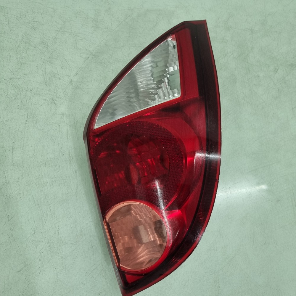 Lanterna Do Lado Direito Chevrolet Celta Modelos 2007/2016 Direito/passageiro